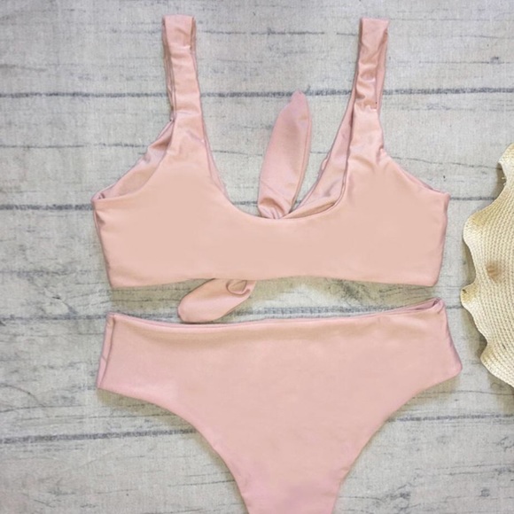 Pink bikini - Picture 3 of 6